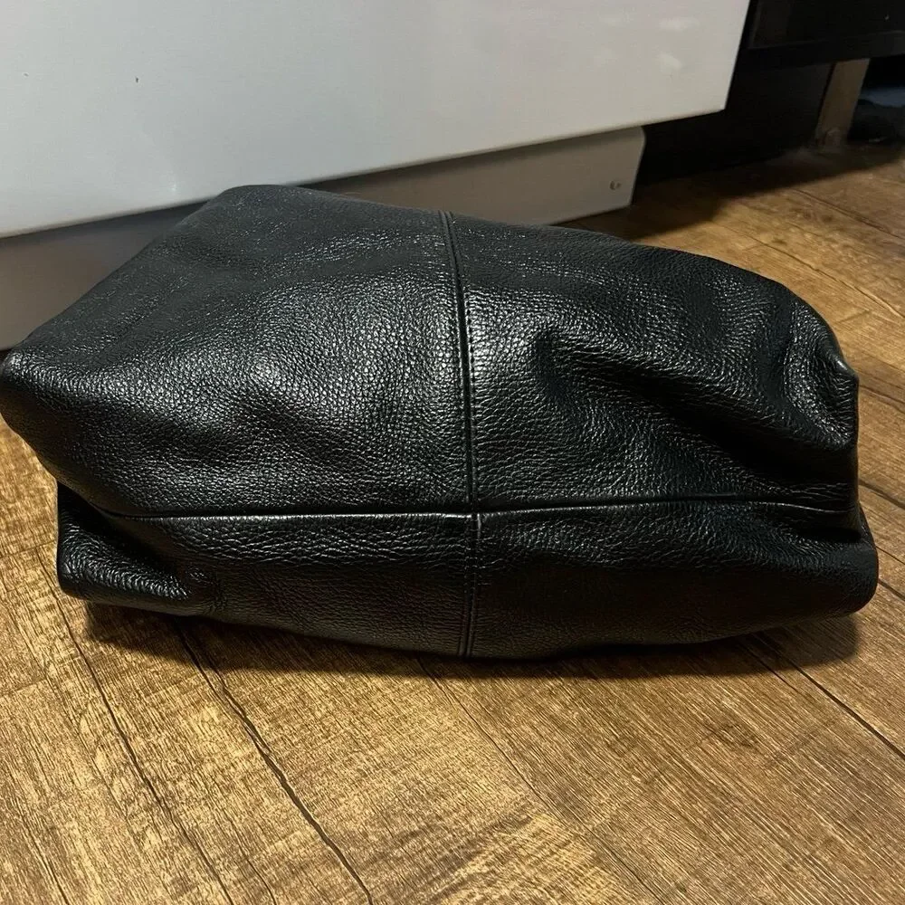 Furla Black Leather Elisabeth Hobo sling bag